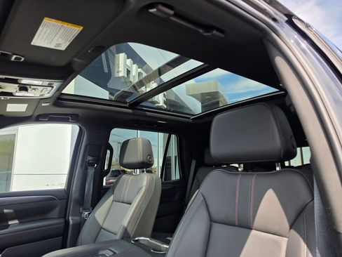 Used 2024 Chevrolet Tahoe RST w/ Luxury Package image 12