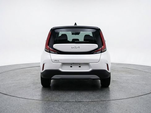 Used 2025 Kia Soul LX w/ LX Technology Package image 7