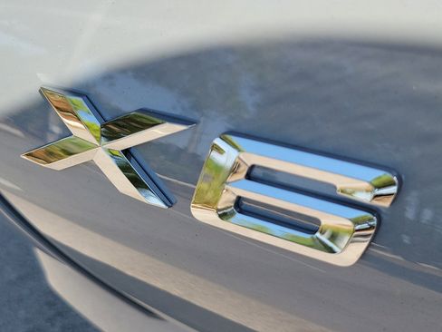 New 2026 BMW X6 xDrive40i w/ Executive Package image 6