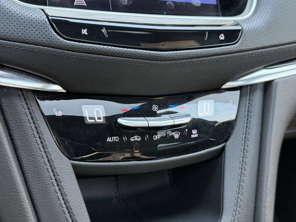 Used 2023 Cadillac XT5 Premium Luxury AWD/4WD image 35