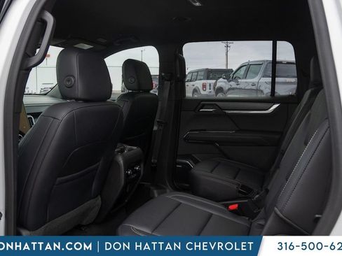 Used 2024 GMC Acadia Elevation FWD image 20