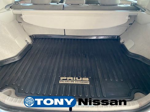 Used 2012 Toyota Prius Plug-In Hybrid image 29