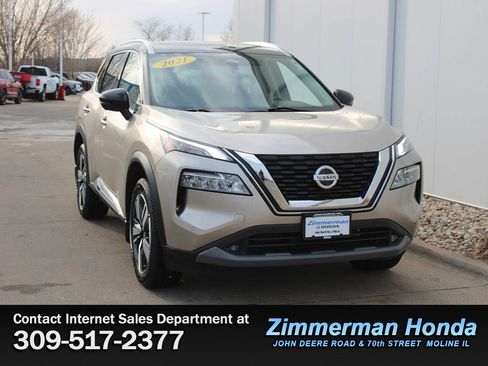 Used 2021 Nissan Rogue SL w/ Premium Package image 3