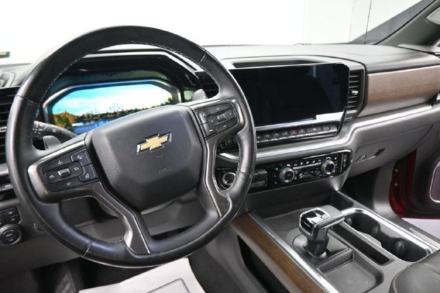 Used 2023 Chevrolet Silverado 1500 High Country w/ High Country Premium Package AWD/4WD image 24