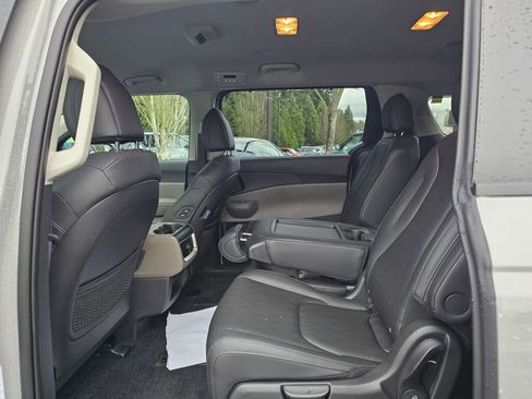 New 2026 Kia Carnival EX image 20