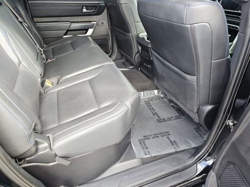 Used 2022 Toyota Tundra Platinum AWD/4WD image 5