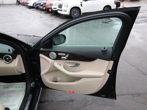 Used 2018 Mercedes-Benz C 300 Sedan image 17