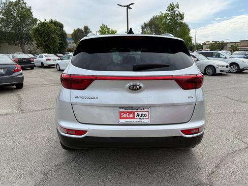 Used 2017 Kia Sportage EX w/ EX Premium Package image 4