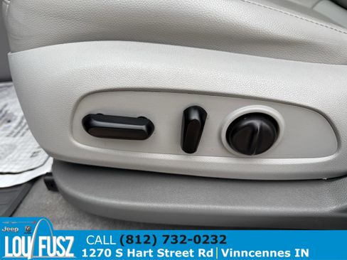 Used 2018 GMC Acadia SLT image 20