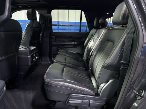 Used 2024 Ford Expedition Max Platinum AWD/4WD image 30