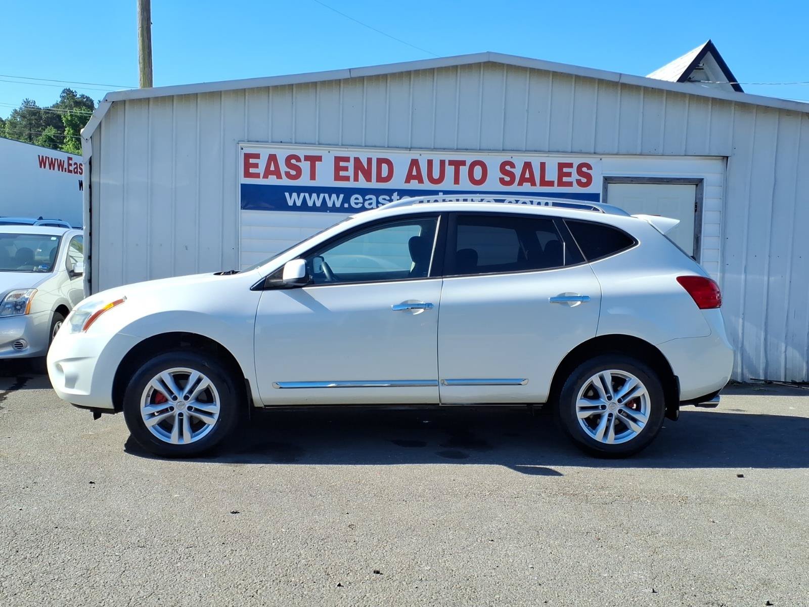 Used 2012 Nissan Rogue SV w/ Premium Pkg AWD/4WD image 2