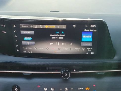 Used 2024 Nissan Ariya AWD image 16