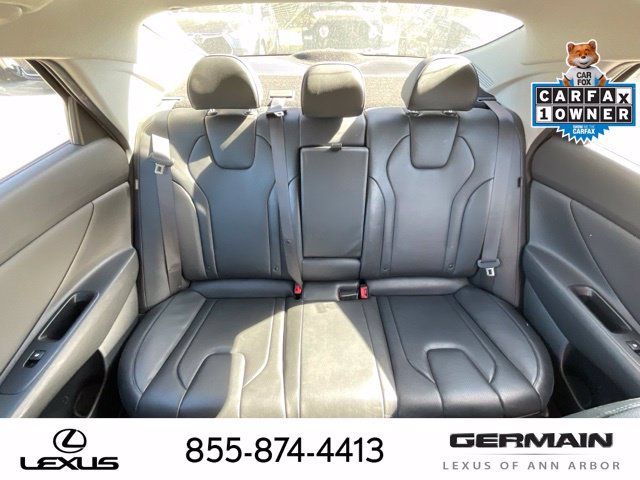 Used 2025 Hyundai Elantra Limited FWD image 16