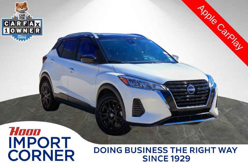 Used 2022 Nissan Kicks SV FWD image 1