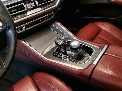 Used 2020 BMW X6 sDrive40i w/ Premium Package image 16