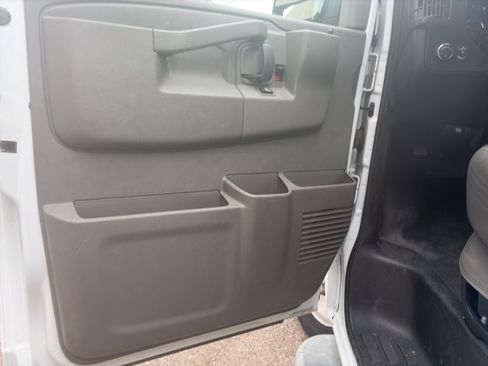Used 2024 GMC Savana 2500 w/ Driver Convenience Package RWD image 19