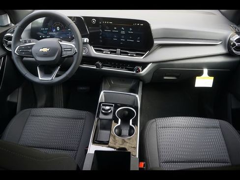 New 2026 Chevrolet Equinox LT image 10