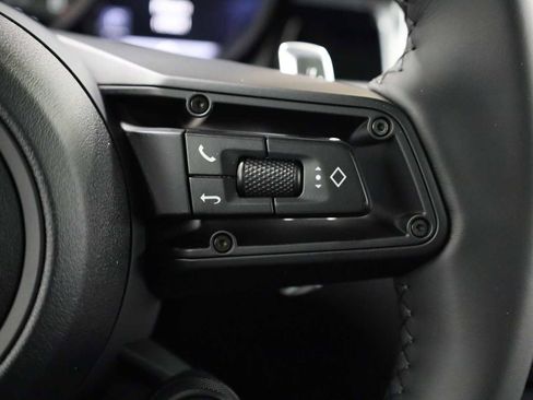 New 2026 Porsche Macan AWD/4WD image 28