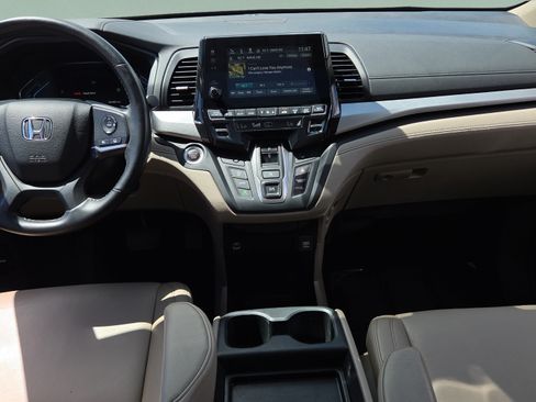 Used 2023 Honda Odyssey EX-L image 13