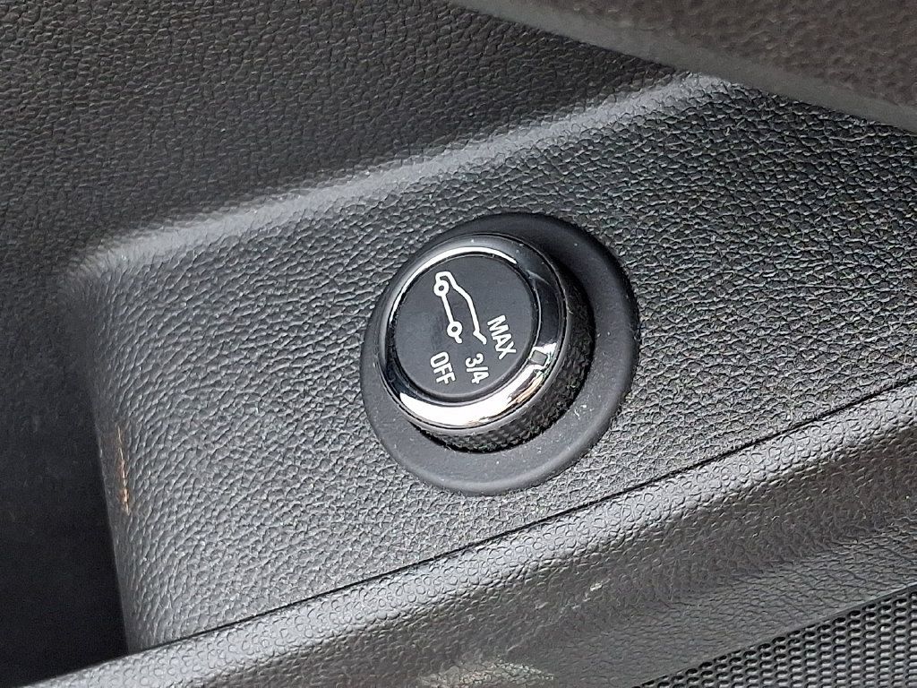 Certified 2023 Chevrolet Traverse RS AWD/4WD image 25