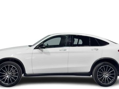 Used 2017 Mercedes-Benz GLC 300 4MATIC Coupe image 1