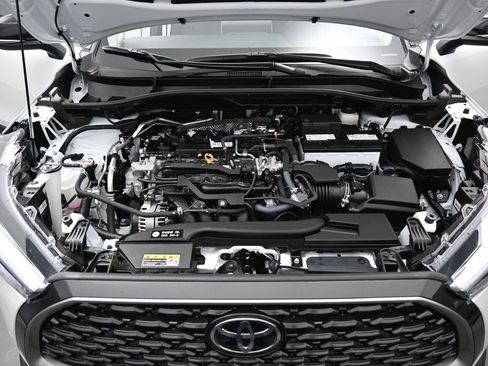 Certified 2025 Toyota Corolla Cross XLE w/ Convenience Package image 37