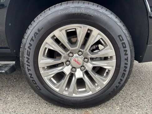 Used 2026 GMC Yukon XL Denali w/ Sun & Power Step Package AWD/4WD image 26