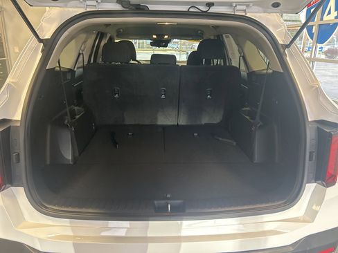 Used 2025 Kia Sorento LX image 11