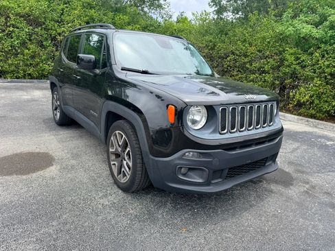Used 2015 Jeep Renegade Latitude w/ Popular Equipment Group FWD image 1