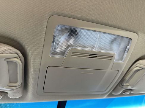 Used 2015 Toyota Camry LE image 27