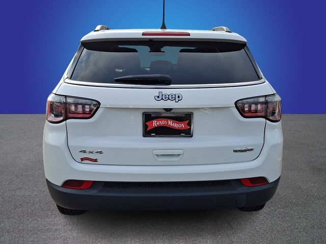 Used 2022 Jeep Compass Latitude AWD/4WD image 6