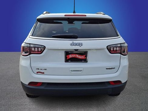 Used 2022 Jeep Compass Latitude AWD/4WD image 6