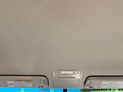 Used 2016 Toyota Camry LE image 14