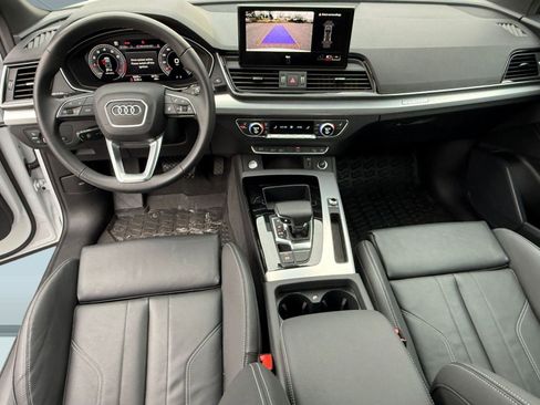 Certified 2025 Audi Q5 2.0T Premium w/ Convenience Plus Package image 28