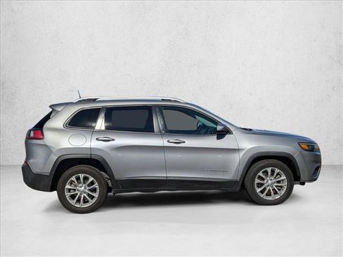 Used 2020 Jeep Cherokee Latitude image 4