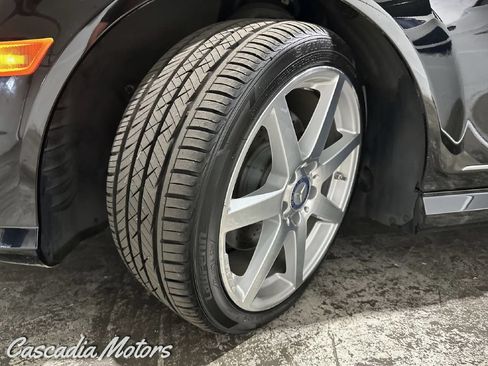 Used 2014 Mercedes-Benz C 300 4MATIC Sedan image 30
