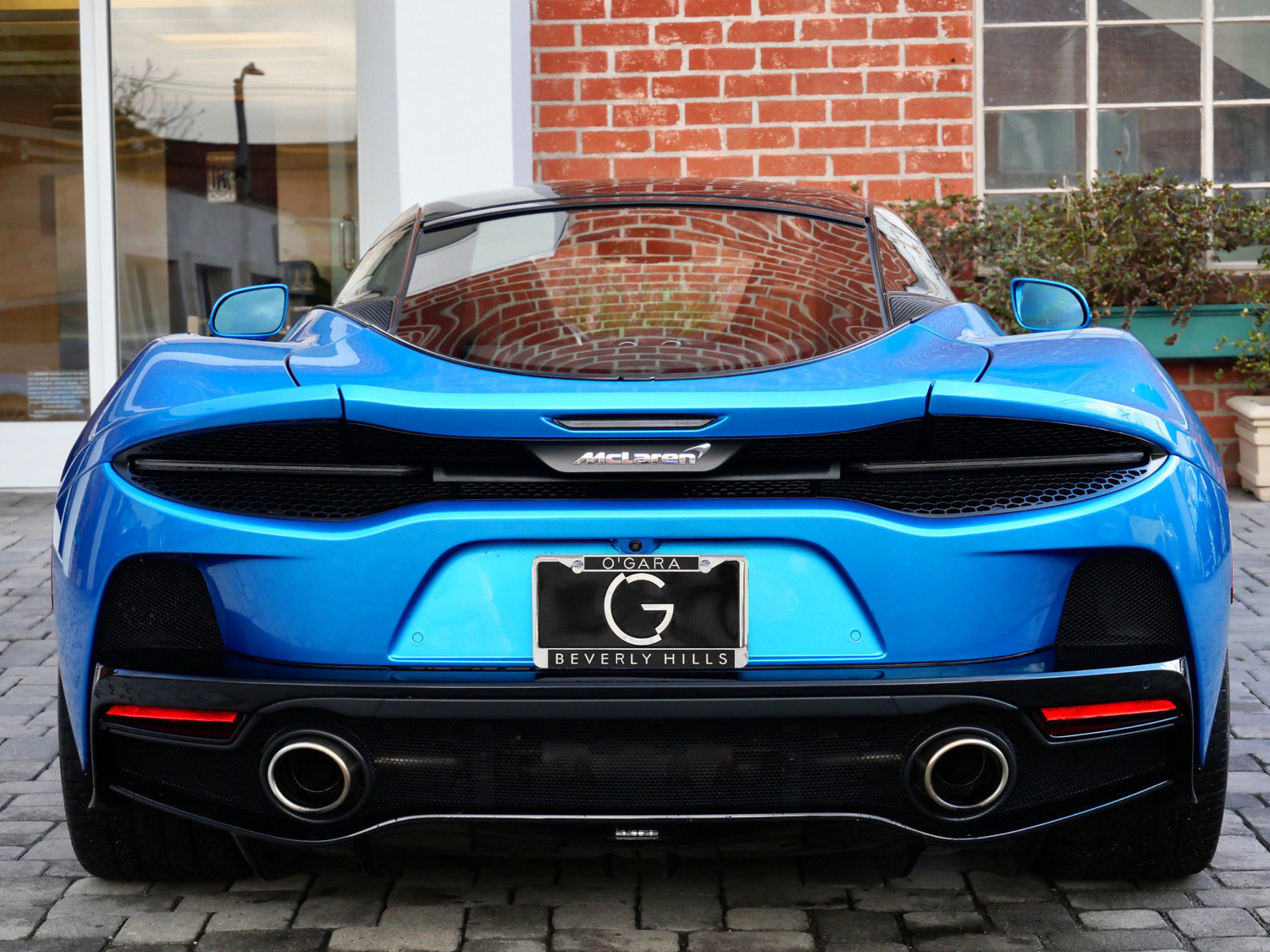 Used 2020 McLaren GT RWD image 5