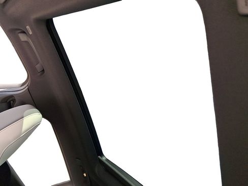 Used 2026 BMW X2 xDrive28i w/ Technology Package image 15