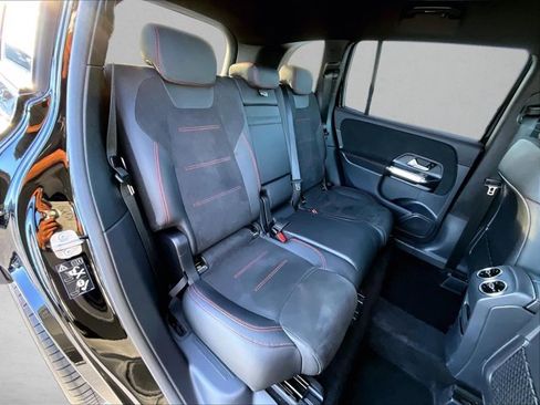 Used 2024 Mercedes-Benz GLB 250 image 29