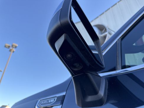 Used 2023 GMC Sierra 1500 Denali w/ Technology Package image 10