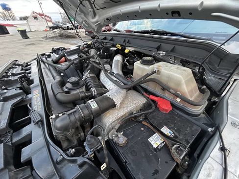 Used 2015 Ford F350 Lariat w/ Lariat Interior Package image 29