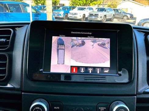 Used 2023 RAM ProMaster 3500 w/ Driver Convenience Group image 14