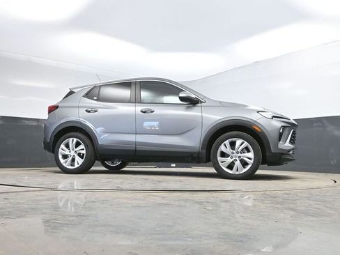 Used 2025 Buick Encore GX Preferred image 50