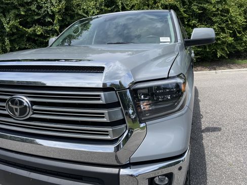 Used 2020 Toyota Tundra Limited w/ Limited Premium Package AWD/4WD image 5