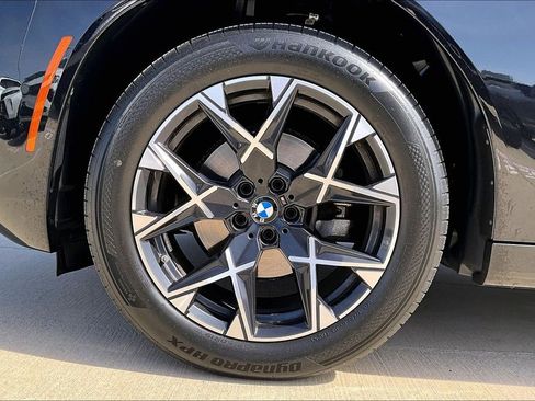 Used 2025 BMW X3 xDrive30i image 11