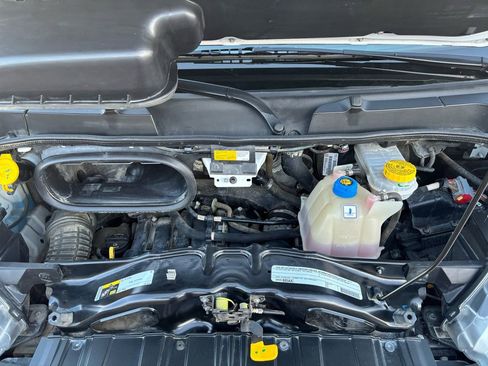 Used 2023 RAM ProMaster 2500 image 32