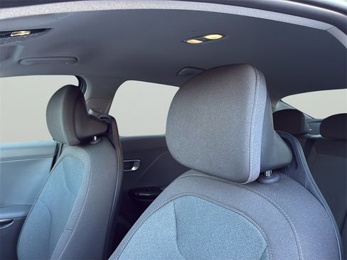 New 2025 Kia K4 LXS image 15