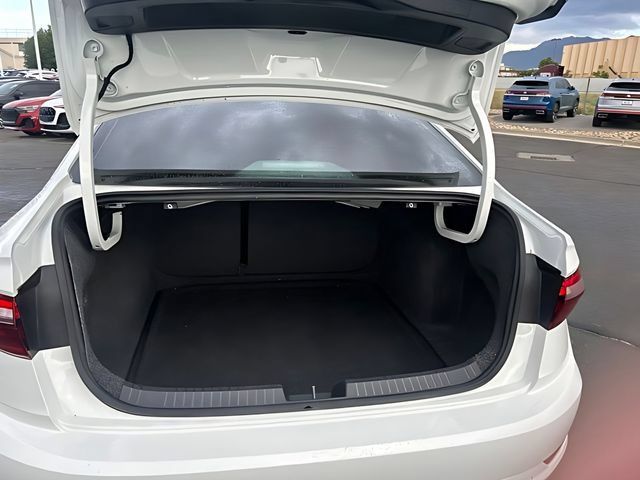 Used 2020 Volkswagen Jetta SE FWD image 15