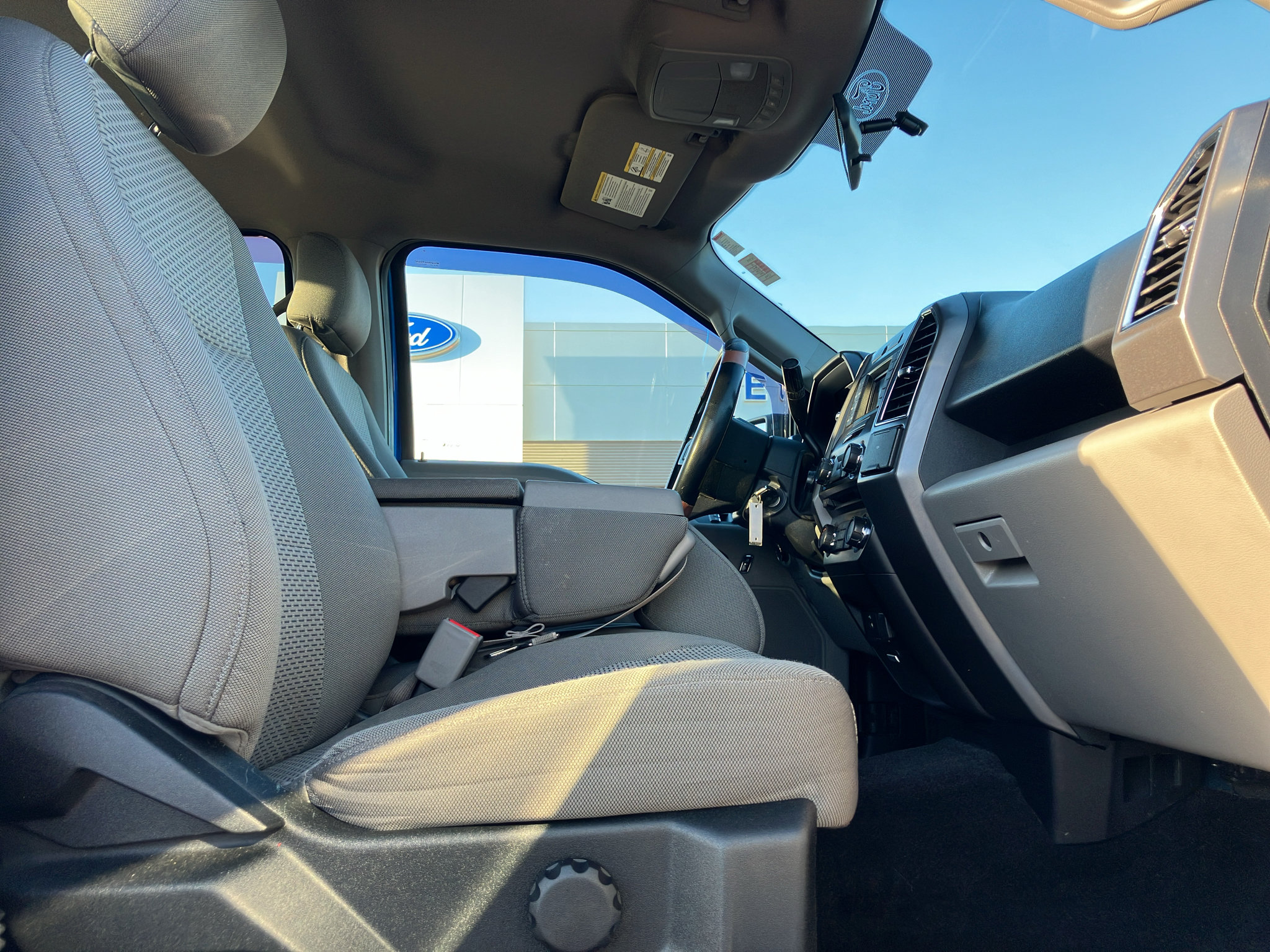 Used 2016 Ford F150 XLT AWD/4WD image 33