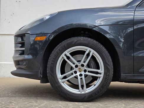 Used 2019 Porsche Macan image 42